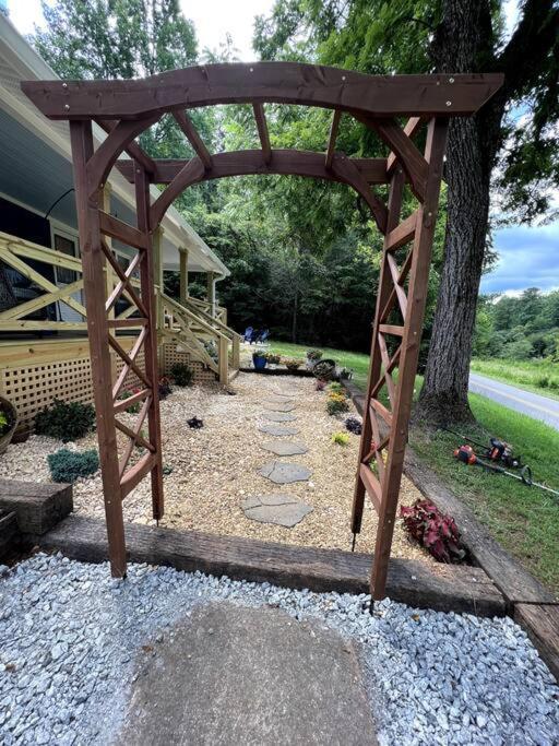 Riverside Relaxer W/Hot Tub+Fire Pit +Wifi & View Franklin Exterior foto